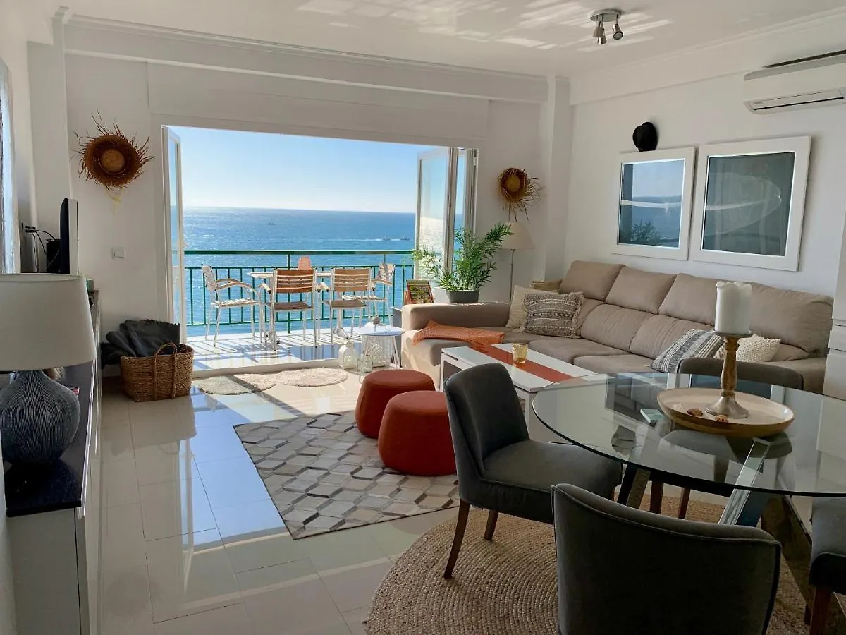 Beachfront Apartment In Fuengirola location